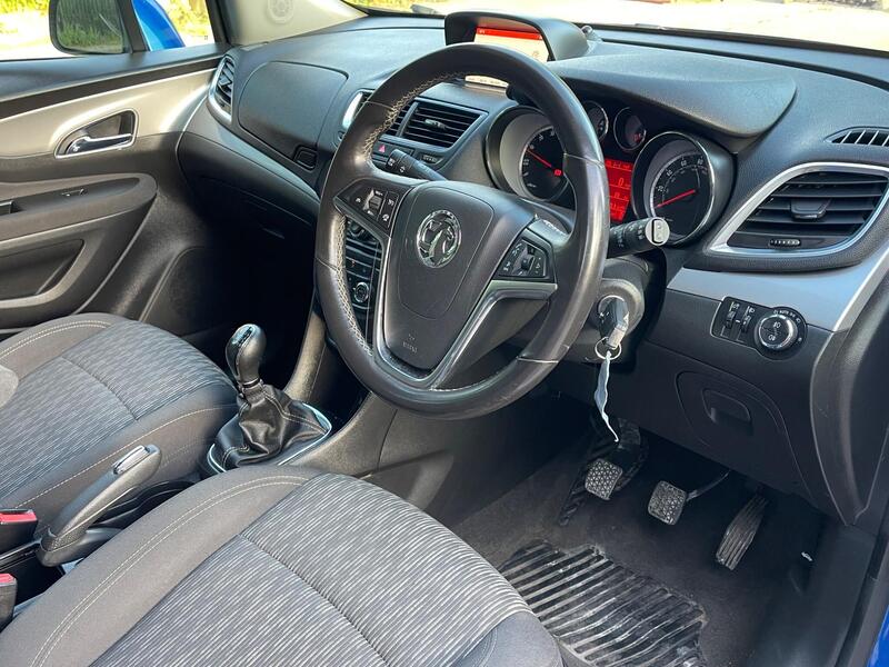 2016 Vauxhall Mokka 1.4i Turbo Tech Line 2WD Euro 6 (s/s) 5dr interior or exterior view