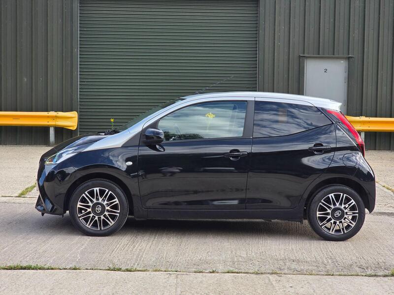 2019 Toyota AYGO 1.0 VVT-i x-clusiv Euro 6 5dr (Safety Sense) interior or exterior view