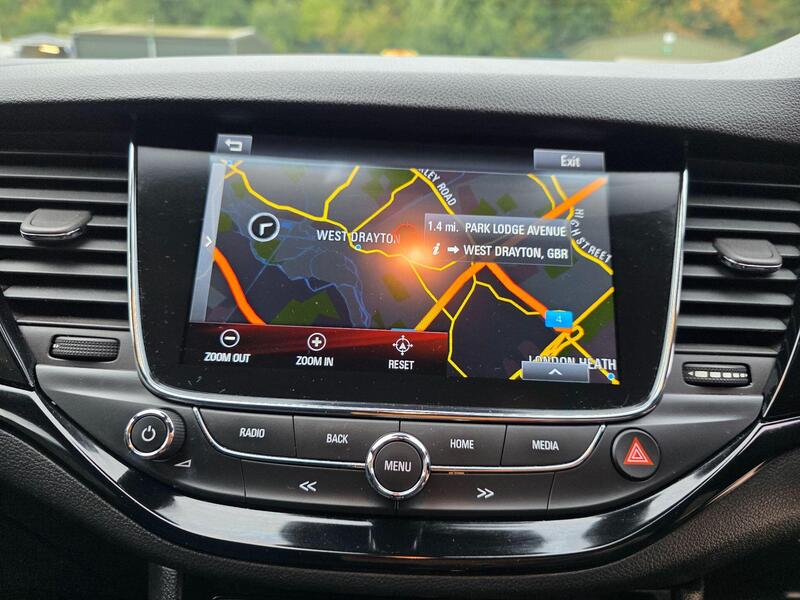 2017 Vauxhall Astra 1.0i Turbo ecoFLEX SRi Nav Euro 6 (s/s) 5dr interior or exterior view