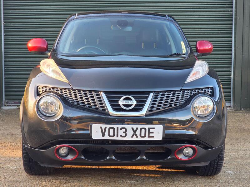 2013 Nissan Juke 1.6 DIG-T Tekna CVT 4WD Euro 5 5dr interior or exterior view