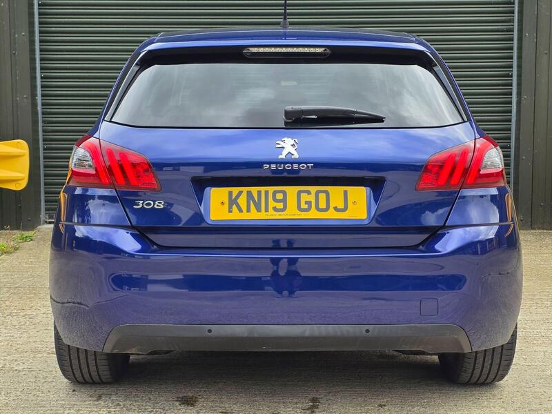 2019 Peugeot 308 1.2 PureTech GPF Allure Euro 6 (s/s) 5dr interior or exterior view